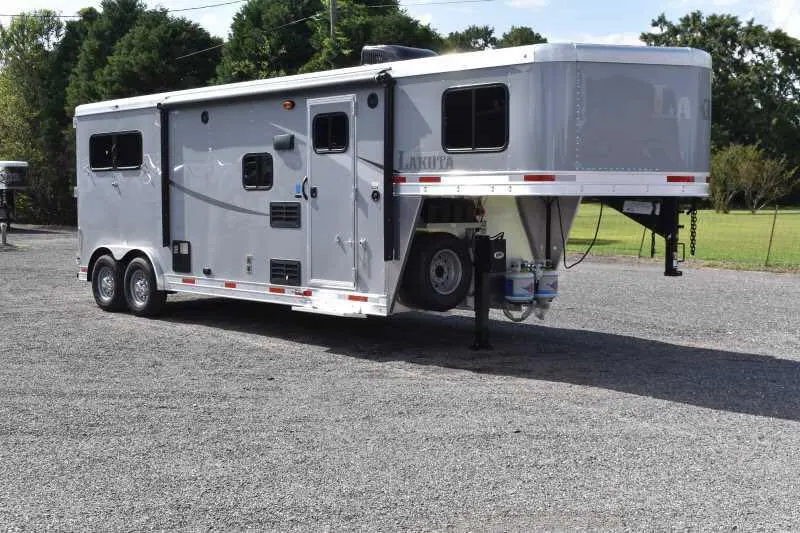 2020 Lakota Colt 8209SO 2 Horse Trailer with 9' Short Wall