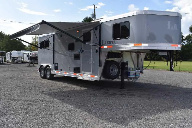 2020 Lakota Colt 8209SO 2 Horse Trailer with 9' Short Wall
