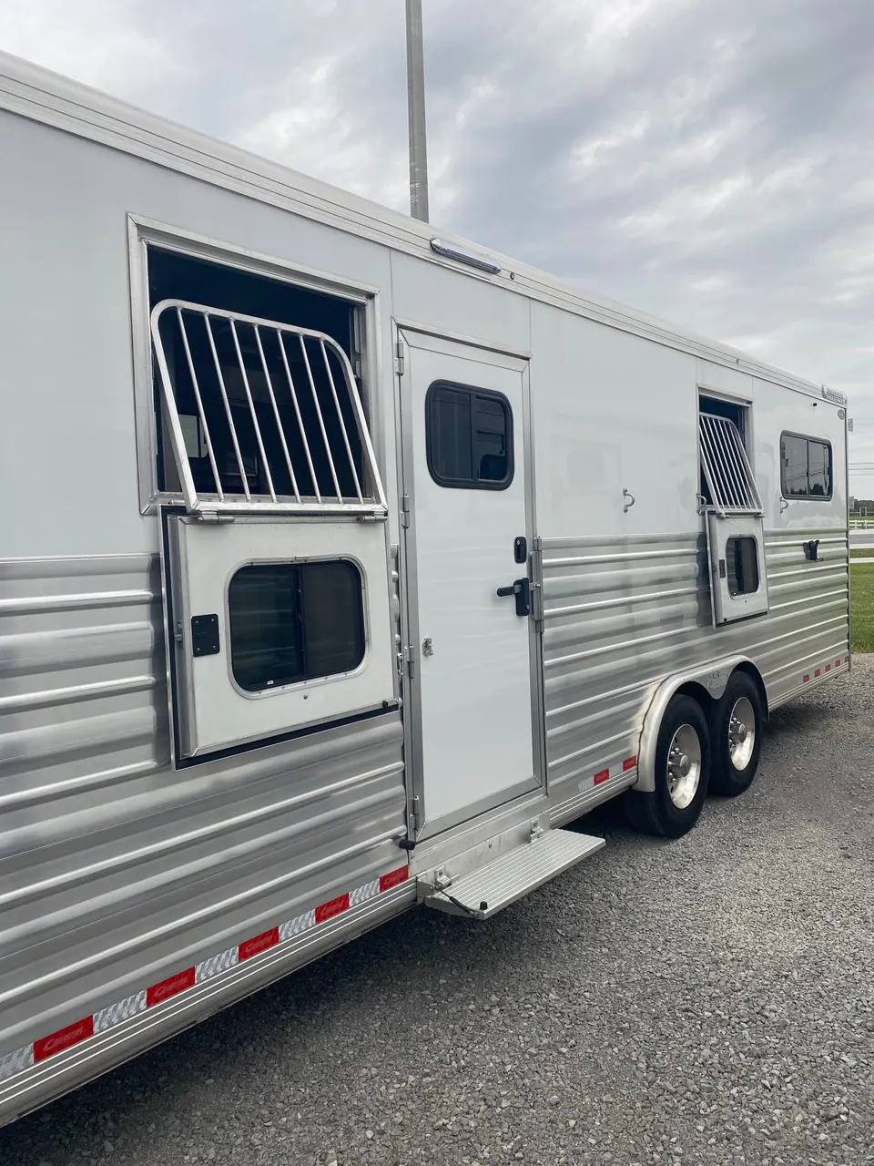 2023 Cimarron Norstar 6 Horse Head to Head Trailer
