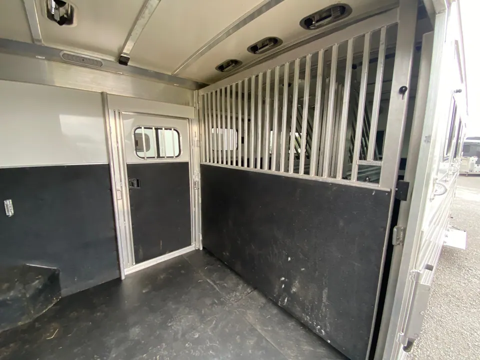 2023 Cimarron Norstar 6 Horse Head to Head Trailer