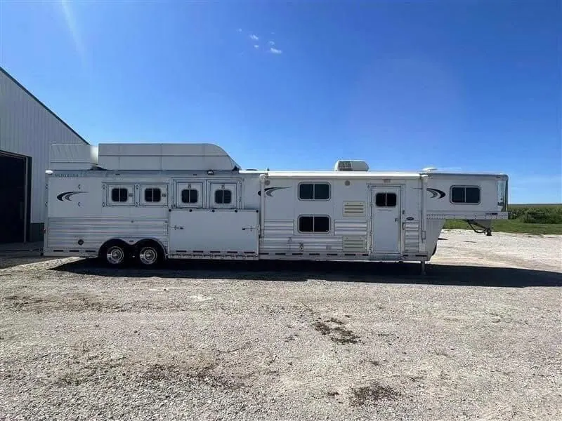 2016 Platinum 4 Horse Reverse Load Bunk Beds