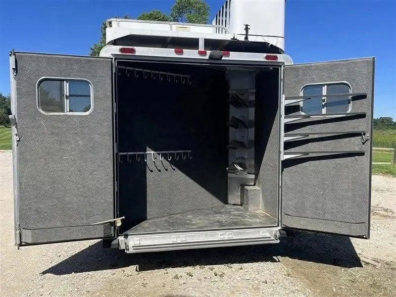 2016 Platinum 4 Horse Reverse Load Bunk Beds