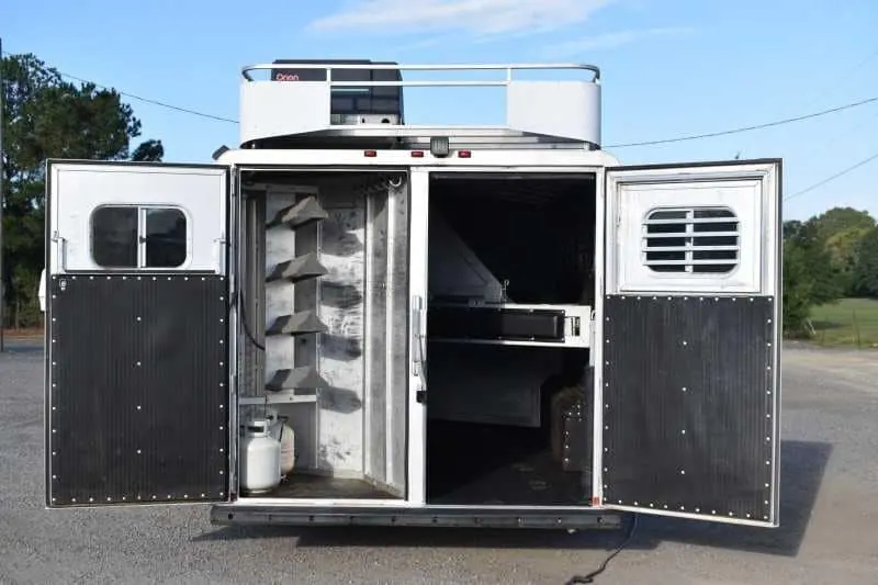 2006 Platinum 8410LQ 4 Horse Trailer with 9' Short Wall