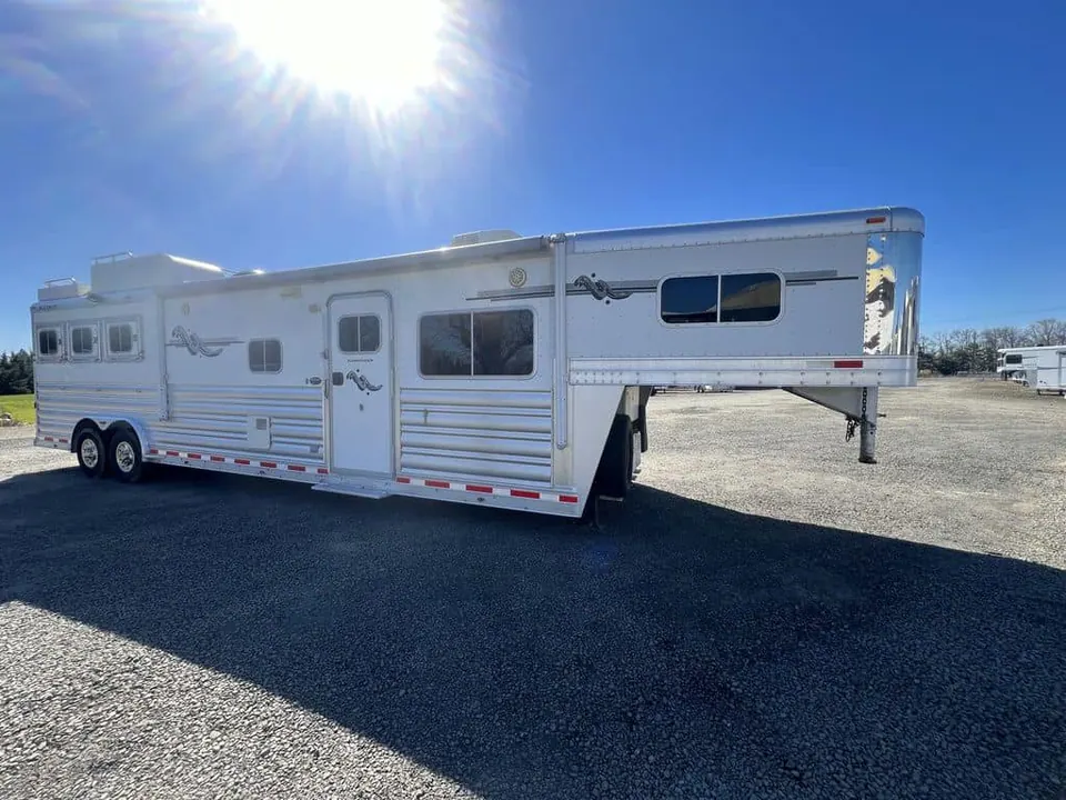 2009 Platinum Coach 3 H 16' SW w/Outlaw Conversion