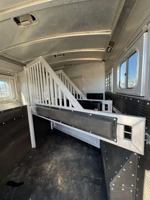 2009 Platinum Coach 3 H 16' SW w/Outlaw Conversion