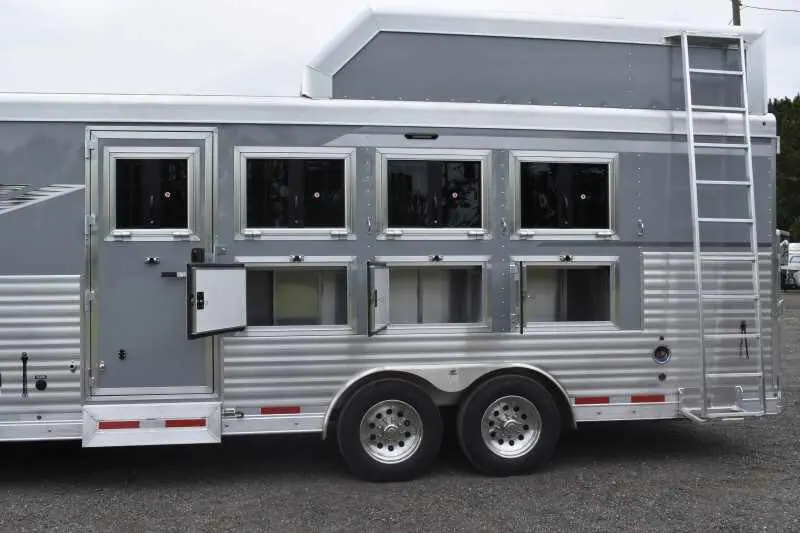 2020 SMC SL8418SCEBUG 4 Horse Trailer with 18 Short Wall