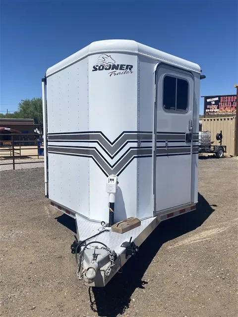 2000 Sooner 4 Horse Bumper Pull SUPER CLEAN