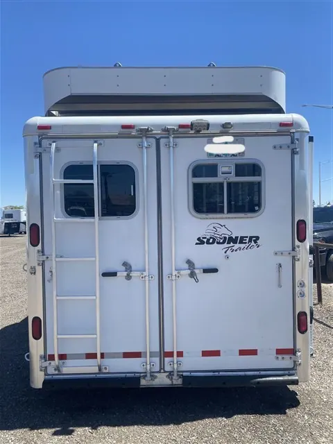 2000 Sooner 4 Horse Bumper Pull SUPER CLEAN