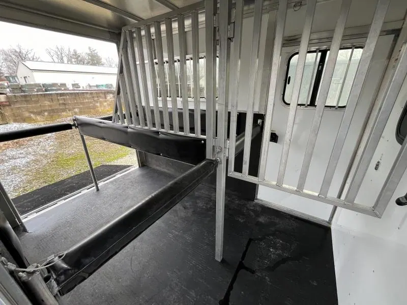 2019 Sundowner Charter 2 Horse Charter Bumper Pull