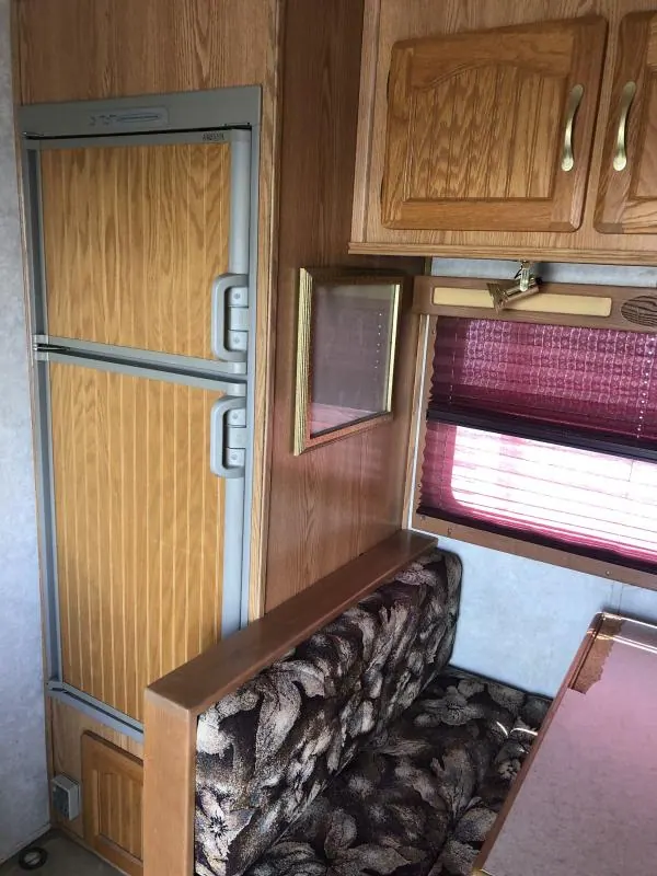 2003 Sundowner Trailers LQ 4H 8010 SIERRA Horse Trailer