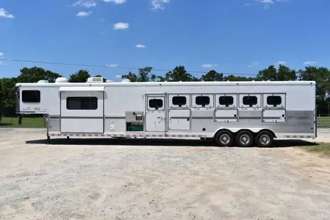 2005 Sundowner Sunlite 6 Horse LQ Horse Trailer