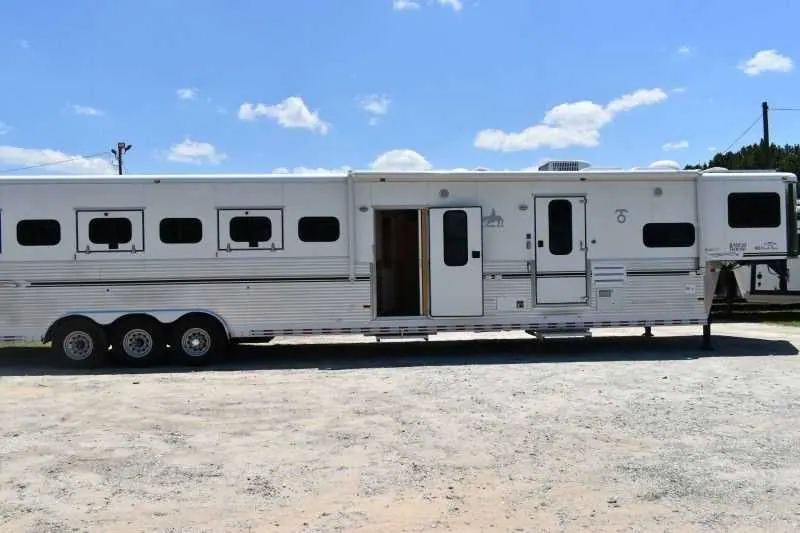 2005 Sundowner Sunlite 6 Horse LQ Horse Trailer